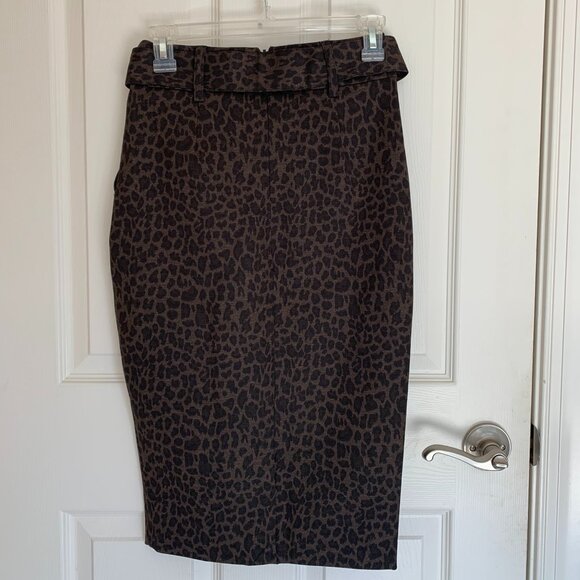 New York & Company Women's Pencil Skirt, Brown Leopard Print, size XS NWT - Picture 2 of 8